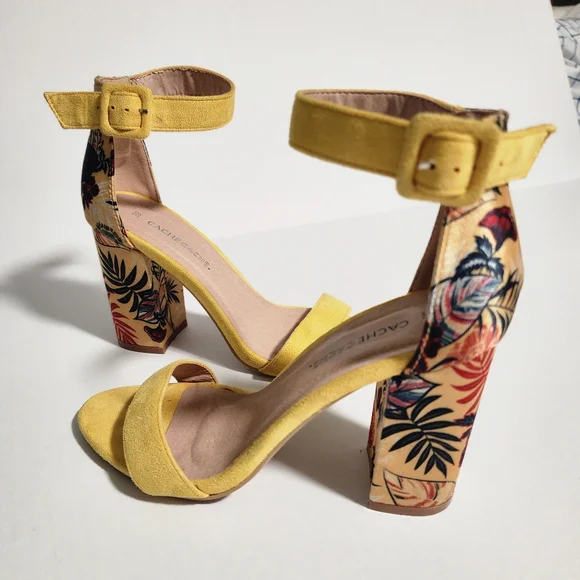 Cache Cache Yellow Block Heel, Open Toe, Ankle Strap, Suede Sandals Size 8.5 - Picture 4 of 16